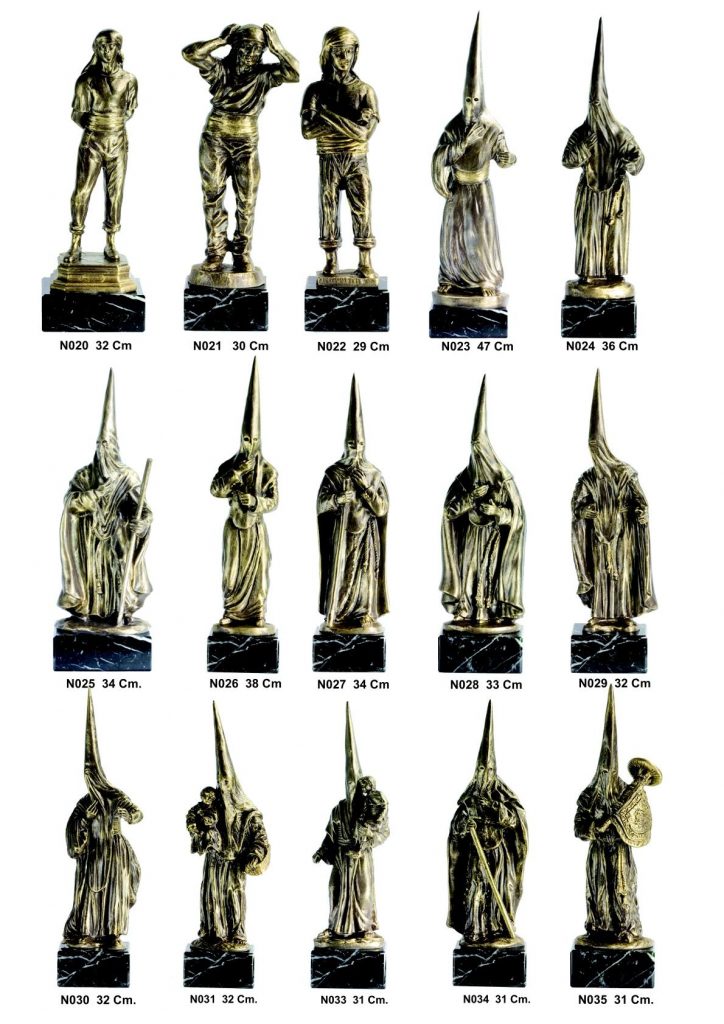 Esculturas Figuras 3D de Nazarenos y costaleros